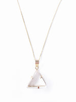 Bergkristall Halskette als Dreieck vergoldet Crystal and Sage Jewelry