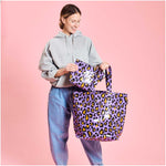 Shopper im Leo Look